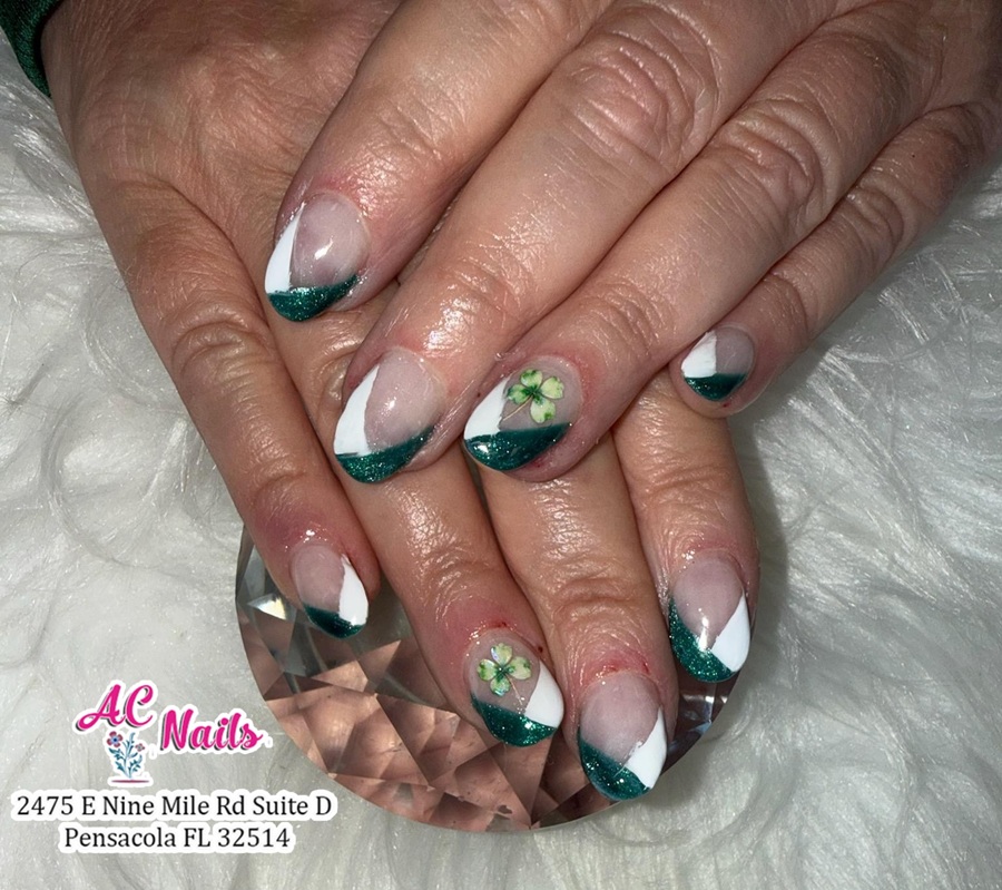A C Nails & Spa